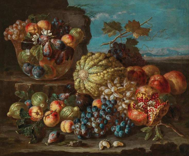 Дыня, виноград, персики и гранаты перед стеклянной вазой с фруктами, пейзаж за ней. Наварра Пьетро