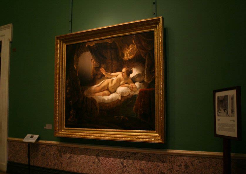 «Даная» в раме. Рембрандт